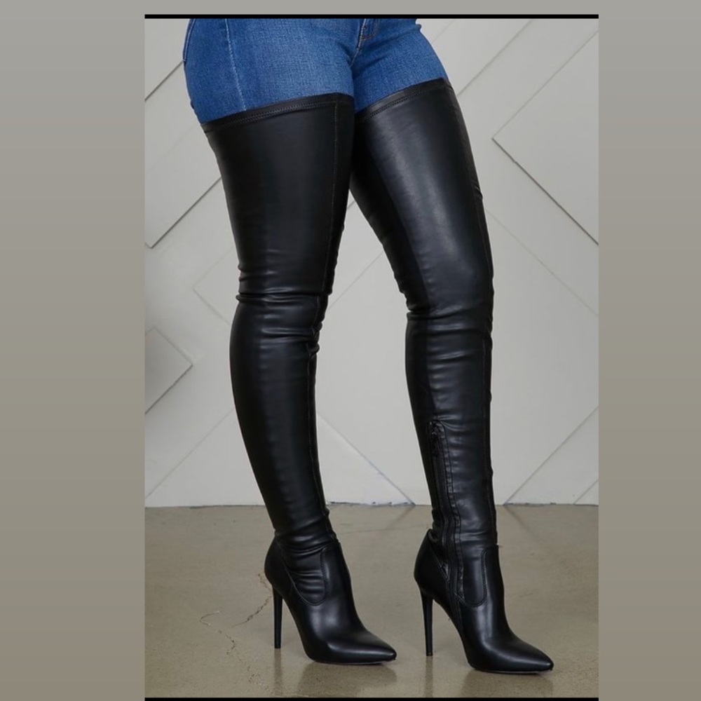 Black over the knee stretch boots